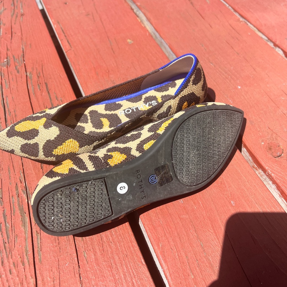Rothy’s Leopard Print Pointed Toe Flats Size 6 - image 2